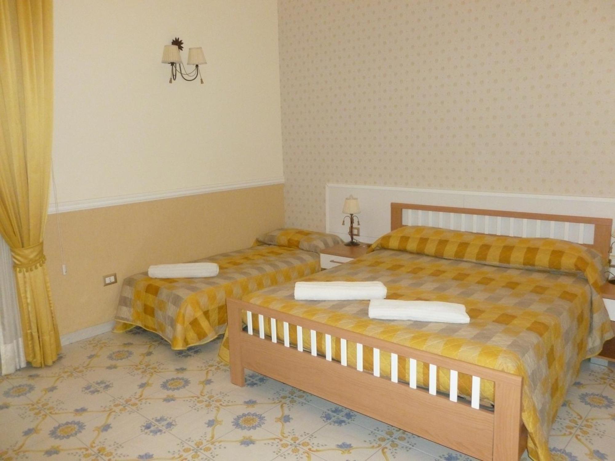 Bed and Breakfast Olimpo Degli Dei Nápoles Habitación foto