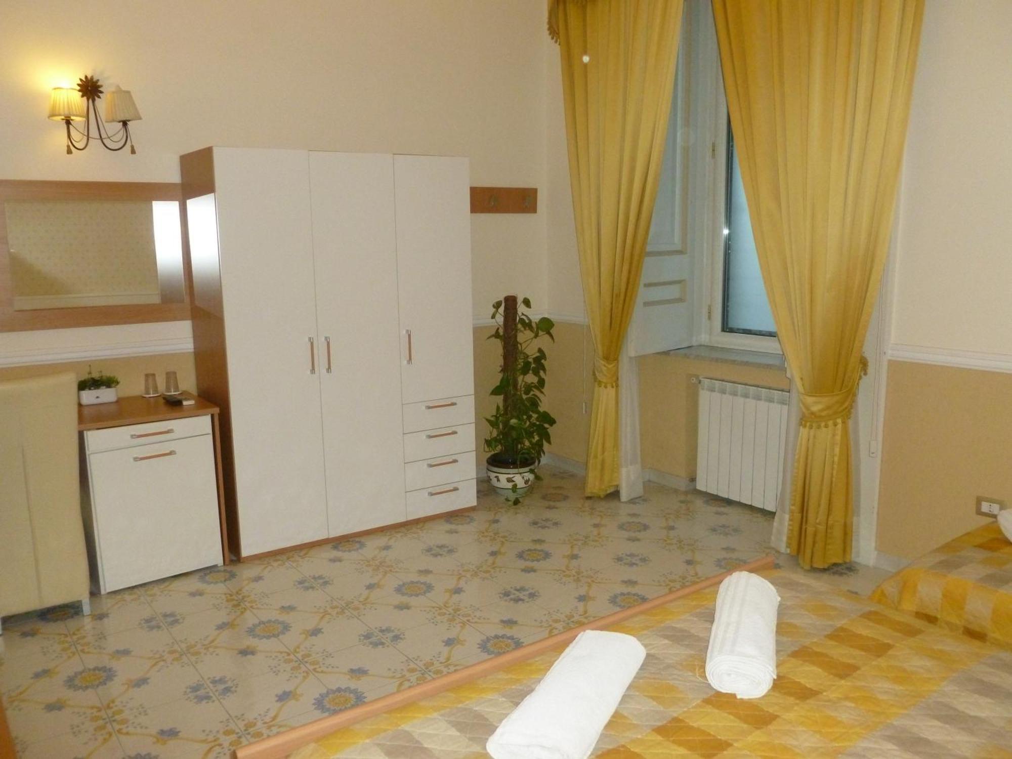 Bed and Breakfast Olimpo Degli Dei Nápoles Habitación foto